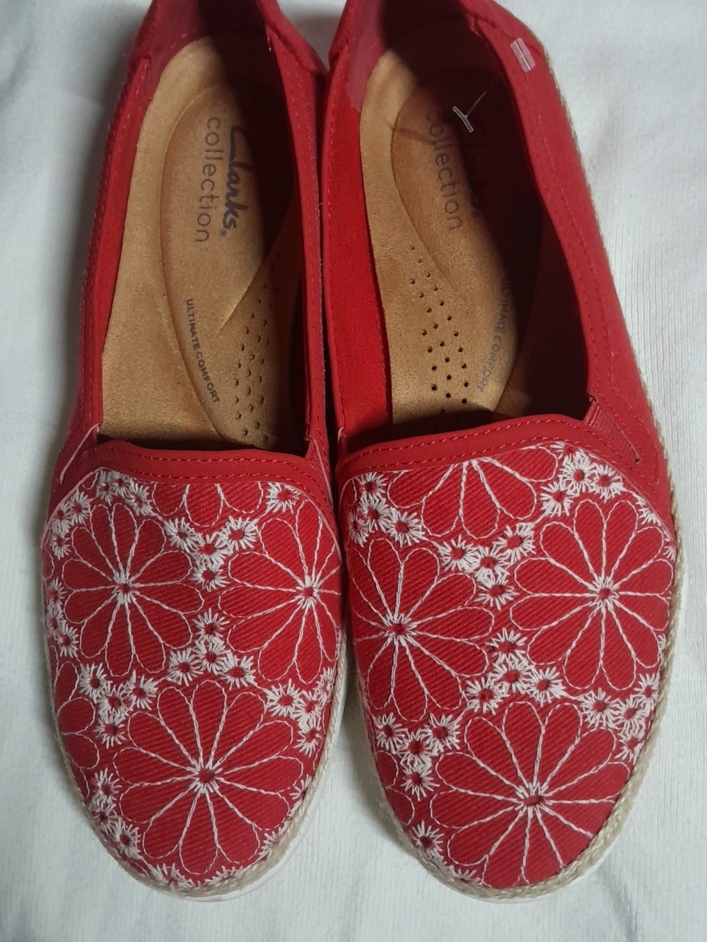 Clarks Red Floral Slip-On Flats